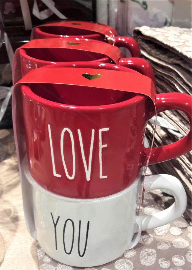 Valentines+Mugs+Display+Love%2C+You